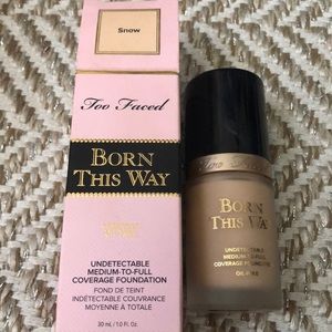 Too Faced Born This Way Foundation